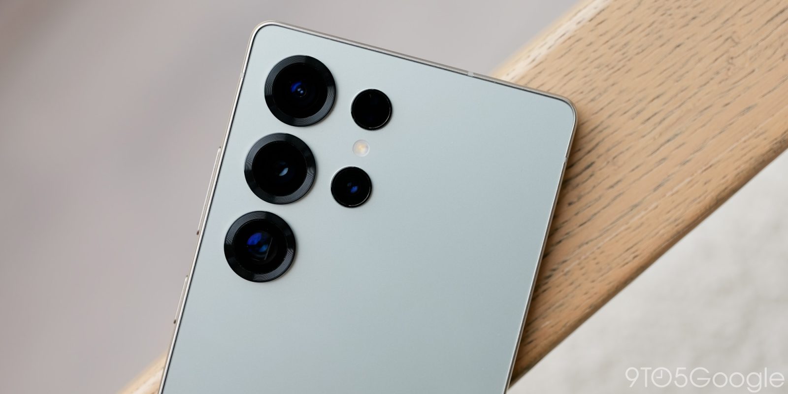 Galaxy-S25-Ultra-camera-system-4